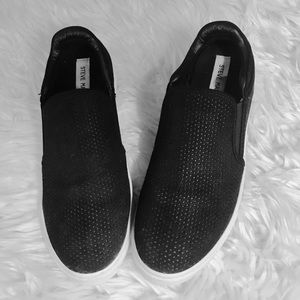 Steve Madden Slip On’s size 8 GUC